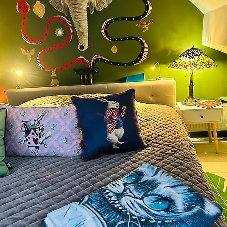 Wonderland21 Bed & Breakfast *
