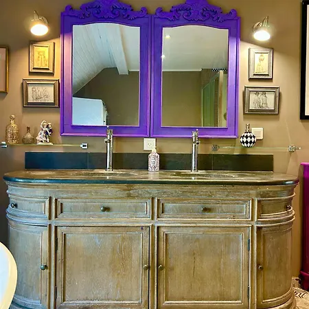 Wonderland21 Bed & Breakfast *