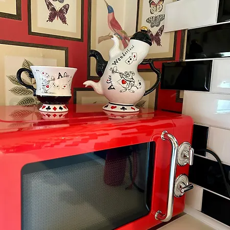 Wonderland21 Bed & Breakfast *